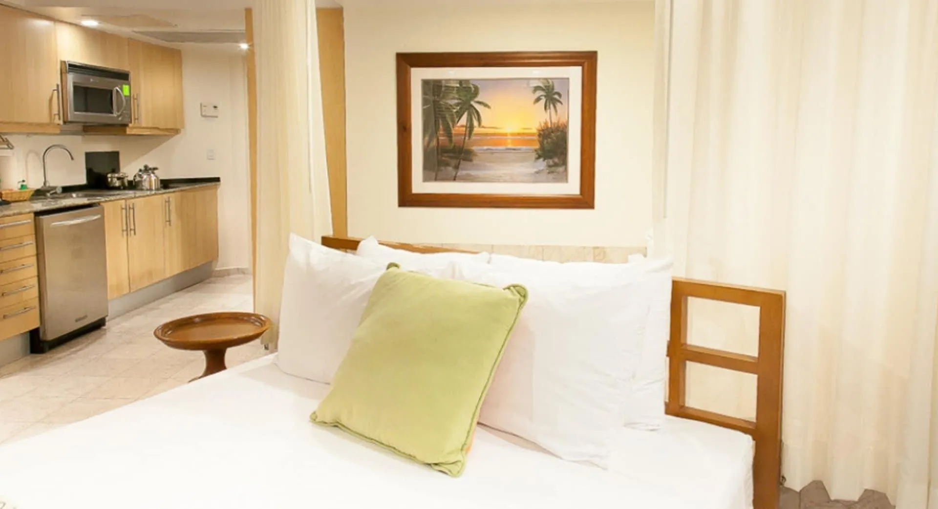 The Marlin At Taino Beach Resort Freeport